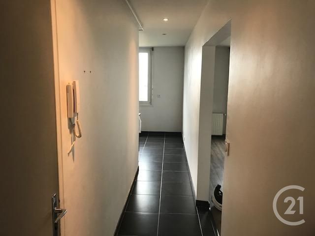 Appartement F3 à vendre - 3 pièces - 76.27 m2 - LE MANS - 72 - PAYS-DE-LOIRE - Century 21 Agence Gambetta Appartement F3 à vendre - 3 pièces - 76.27 m2 - LE MANS - 72 - PAYS-DE-LOIRE - Century 21 Agence Gambetta