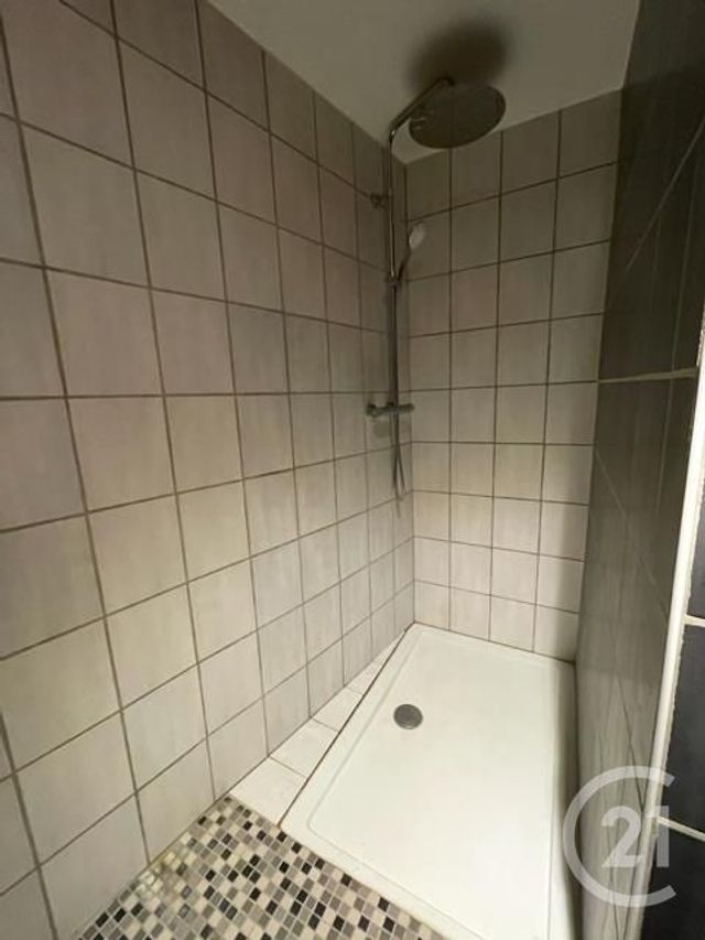 Appartement F3 à vendre - 3 pièces - 76.27 m2 - LE MANS - 72 - PAYS-DE-LOIRE - Century 21 Agence Gambetta Appartement F3 à vendre - 3 pièces - 76.27 m2 - LE MANS - 72 - PAYS-DE-LOIRE - Century 21 Agence Gambetta