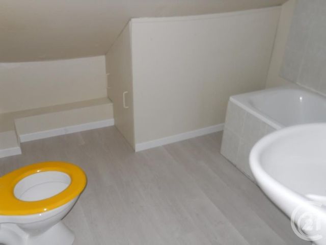 Appartement F2 à louer - 2 pièces - 30.0 m2 - LE MANS - 72 - PAYS-DE-LOIRE - Century 21 Agence Gambetta Appartement F2 à louer - 2 pièces - 30.0 m2 - LE MANS - 72 - PAYS-DE-LOIRE - Century 21 Agence Gambetta