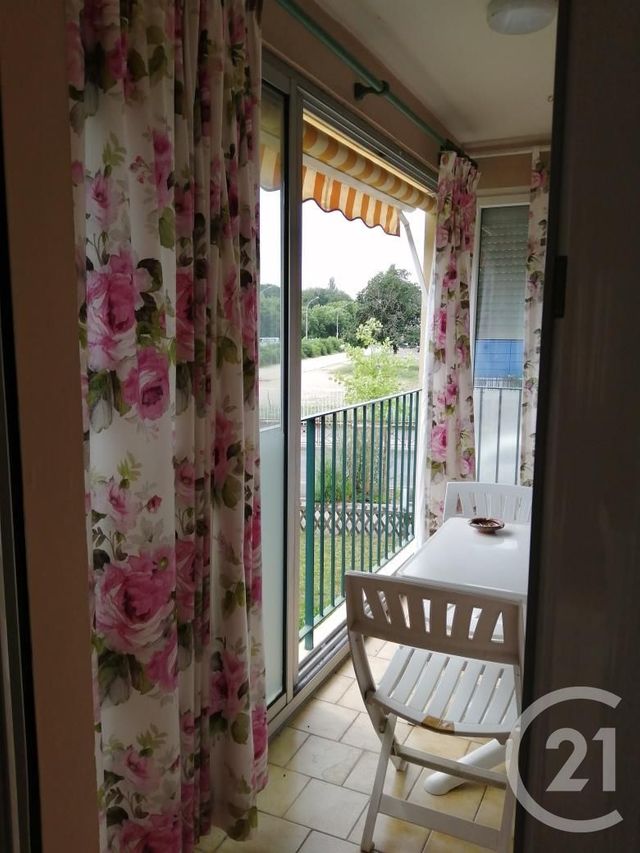 Afficher la photo en grand Appartement F3 à vendre - 3 pièces - 85.32 m2 - LE MANS - 72 - PAYS-DE-LOIRE - Century 21 Agence Gambetta