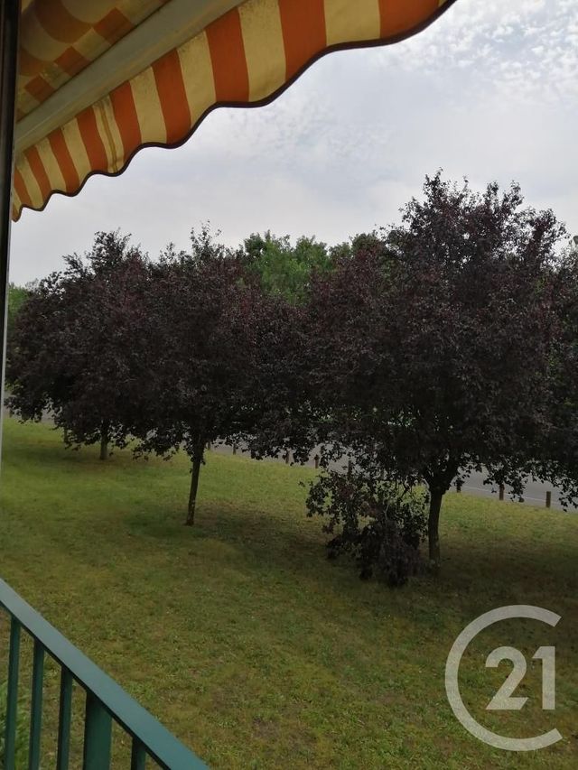 Afficher la photo en grand Appartement F3 à vendre - 3 pièces - 85.32 m2 - LE MANS - 72 - PAYS-DE-LOIRE - Century 21 Agence Gambetta