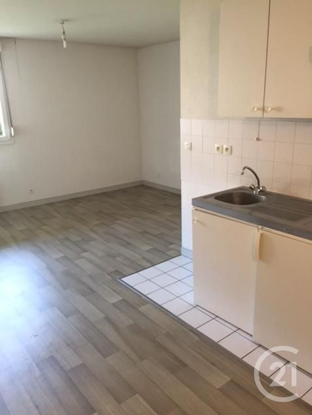 Studio à louer - 1 pièce - 26.96 m2 - LE MANS - 72 - PAYS-DE-LOIRE - Century 21 Agence Gambetta Studio à louer - 1 pièce - 26.96 m2 - LE MANS - 72 - PAYS-DE-LOIRE - Century 21 Agence Gambetta