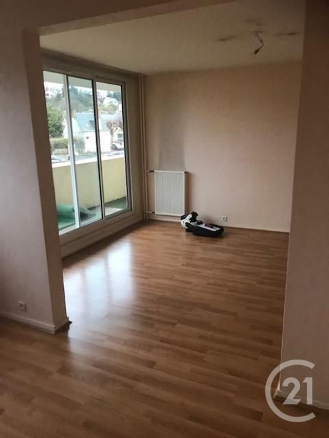 Afficher la photo en grand Appartement F4 à louer - 4 pièces - 75.76 m2 - LE MANS - 72 - PAYS-DE-LOIRE - Century 21 Agence Gambetta