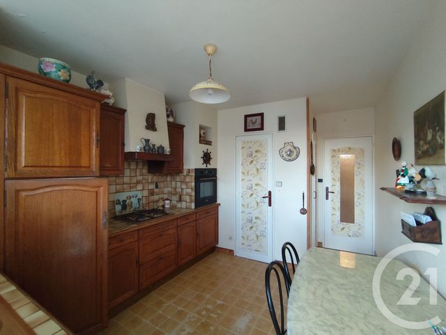 Appartement T5 à vendre - 5 pièces - 88.07 m2 - ALLONNES - 72 - PAYS-DE-LOIRE - Century 21 Agence Gambetta