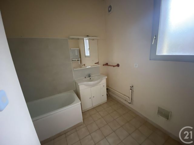 Appartement F2 à louer - 2 pièces - 45.0 m2 - LE MANS - 72 - PAYS-DE-LOIRE - Century 21 Agence Gambetta