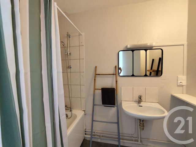 Appartement T4 à vendre - 4 pièces - 73.51 m2 - LE MANS - 72 - PAYS-DE-LOIRE - Century 21 Agence Gambetta