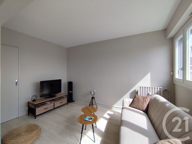 Appartement T4 à vendre - 4 pièces - 73.51 m2 - LE MANS - 72 - PAYS-DE-LOIRE - Century 21 Agence Gambetta
