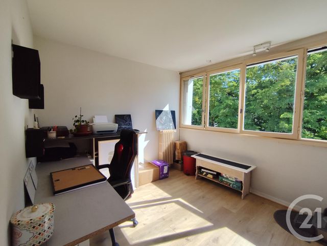 Appartement T5 à louer - 5 pièces - 87.87 m2 - ALLONNES - 72 - PAYS-DE-LOIRE - Century 21 Agence Gambetta