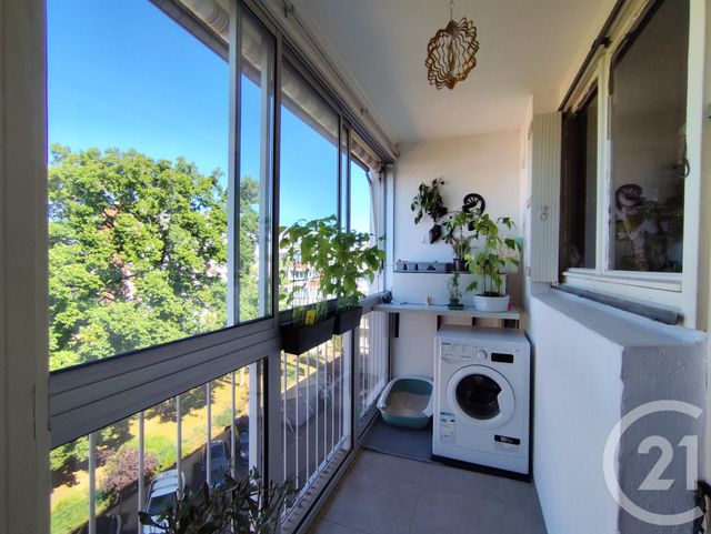 Appartement T5 à louer - 5 pièces - 87.87 m2 - ALLONNES - 72 - PAYS-DE-LOIRE - Century 21 Agence Gambetta