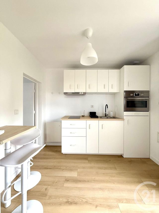 maison à louer - 1 pièce - 29.8 m2 - ARNAGE - 72 - PAYS-DE-LOIRE - Century 21 Agence Gambetta